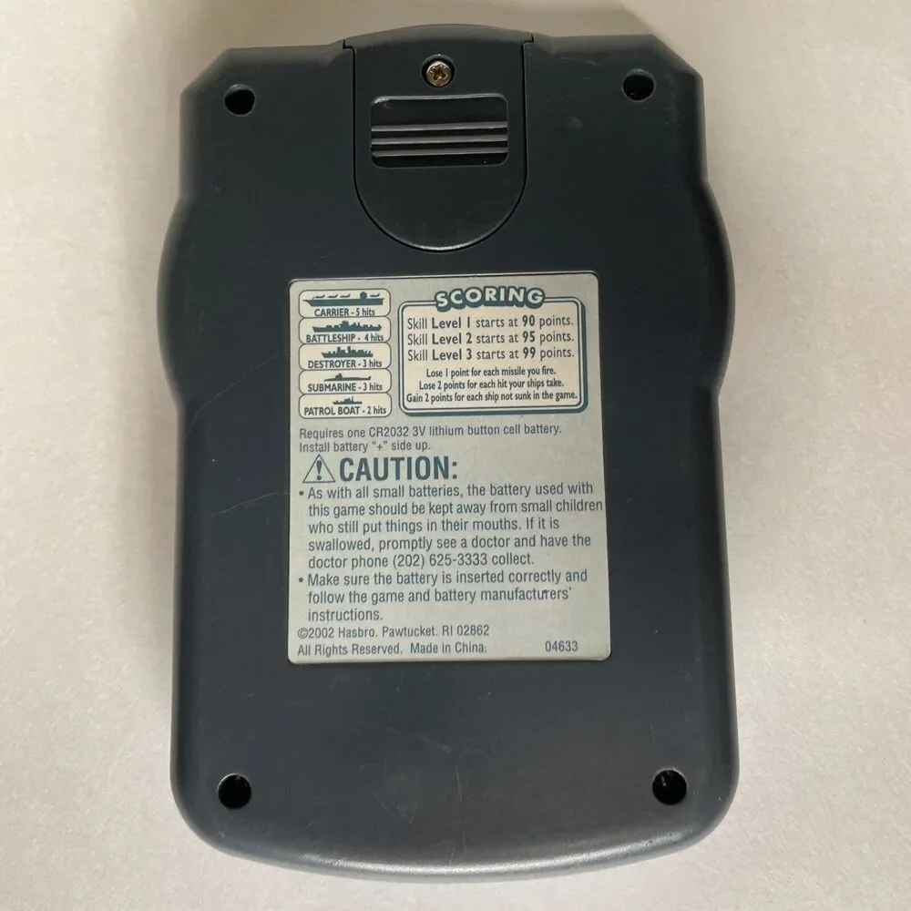Battleship Electronic Handheld Game Pocket Size Milton Bradley (Hasbro, 2002)